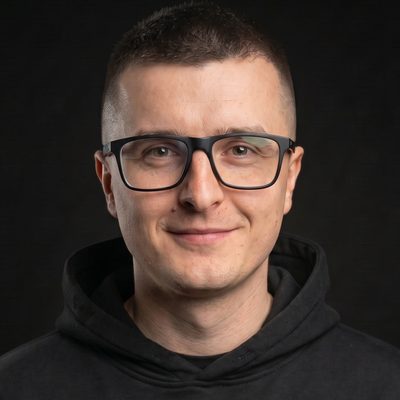 Денис, контекстолог ECOM Digital