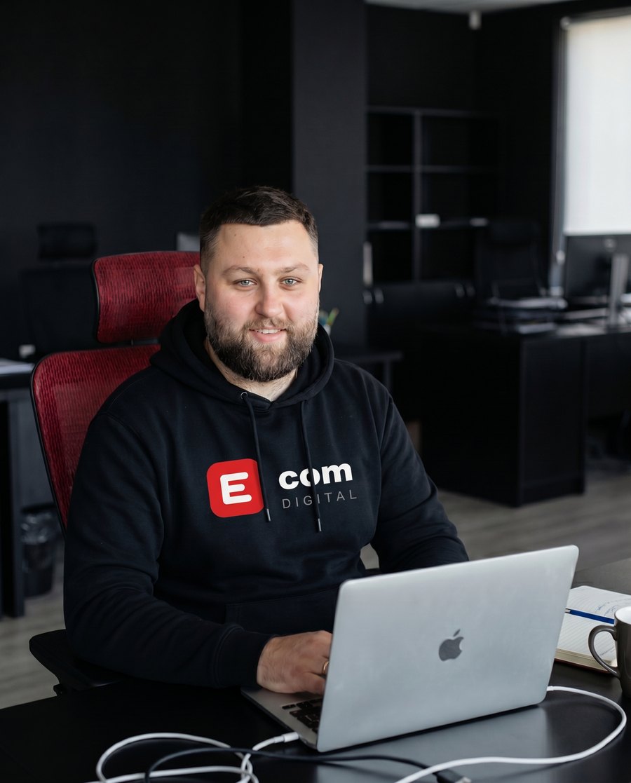 Константин Новиков